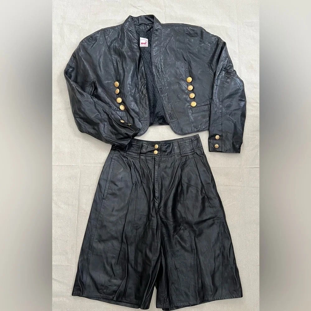 Rare 1980s Mondi Black Leather Jacket + Culotte Shorts Set - Picture 2 of 16